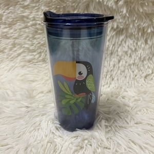 Toucan Plastic Double Wall Tumbler 20 Oz W/ Closing Lid